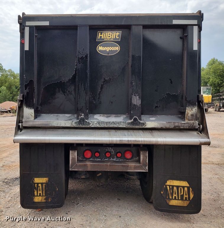 image for item JR9463 2021 Peterbilt 567  dump truck