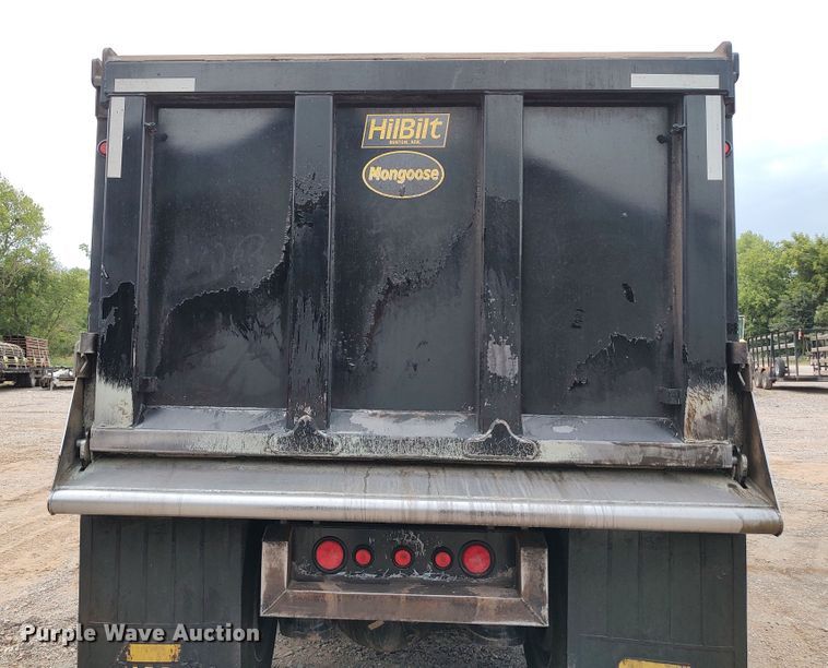image for item JR9463 2021 Peterbilt 567  dump truck