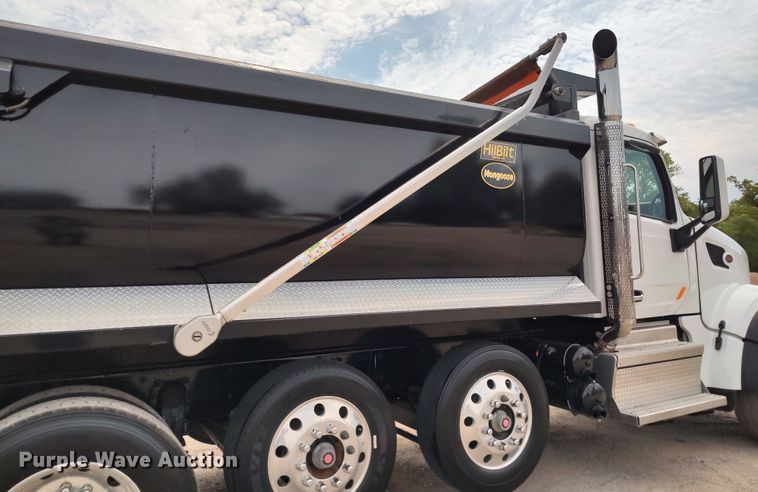 image for item JR9463 2021 Peterbilt 567  dump truck