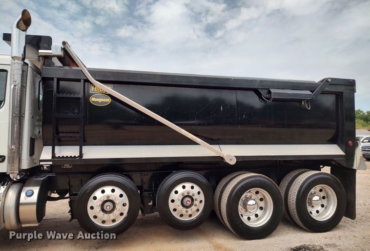 image for item JR9463 2021 Peterbilt 567  dump truck