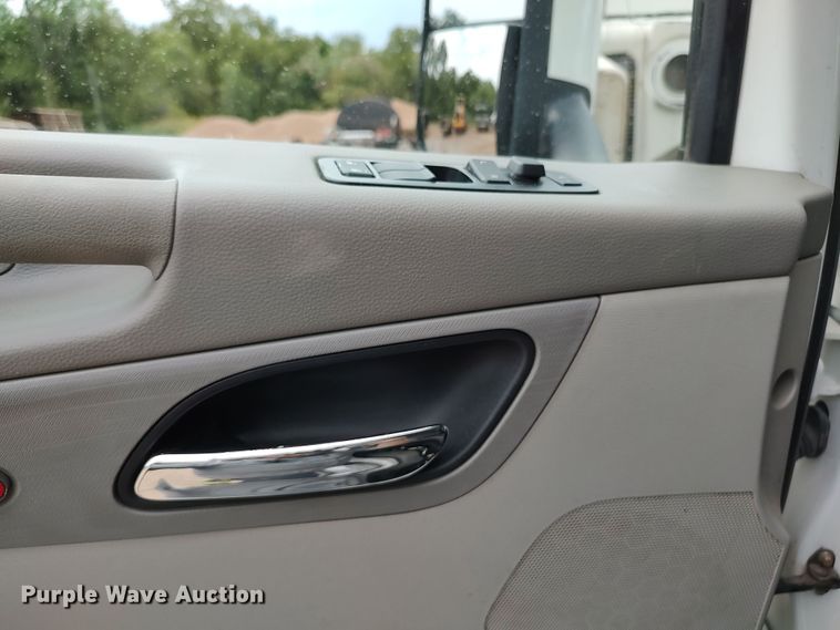 image for item JR9463 2021 Peterbilt 567  dump truck