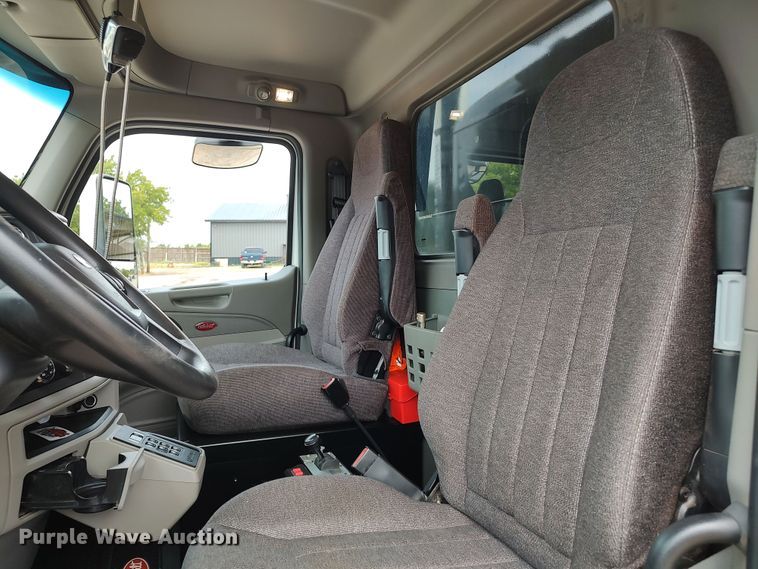 image for item JR9463 2021 Peterbilt 567  dump truck