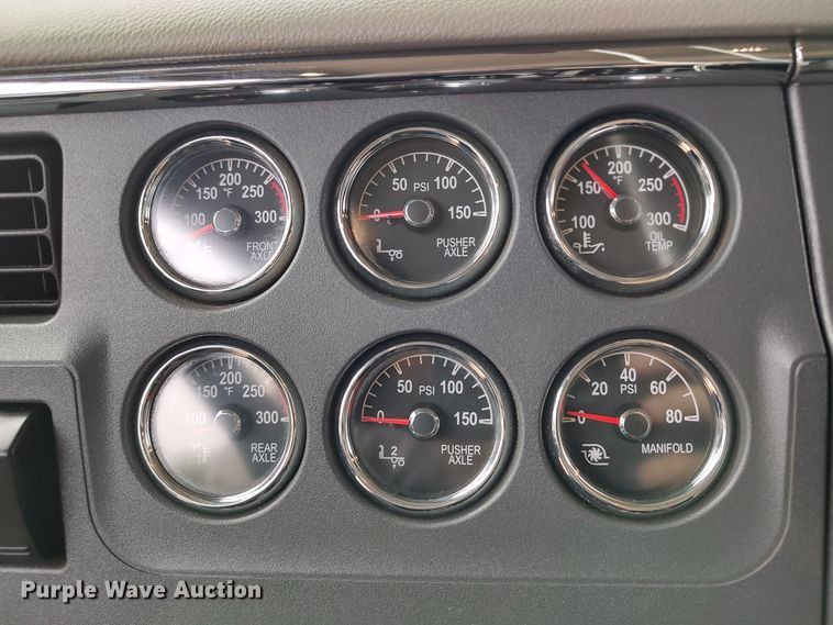 image for item JR9463 2021 Peterbilt 567  dump truck