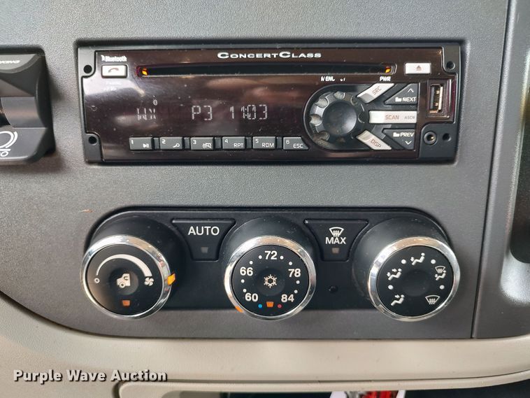 image for item JR9463 2021 Peterbilt 567  dump truck