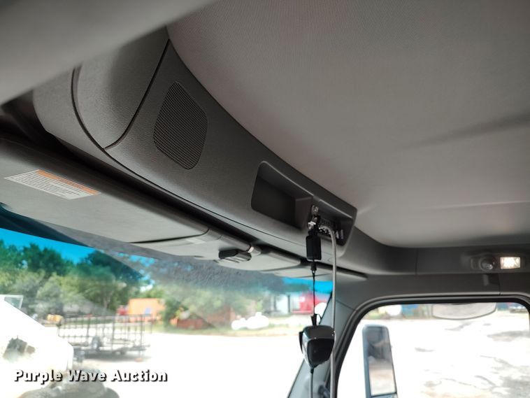 image for item JR9463 2021 Peterbilt 567  dump truck