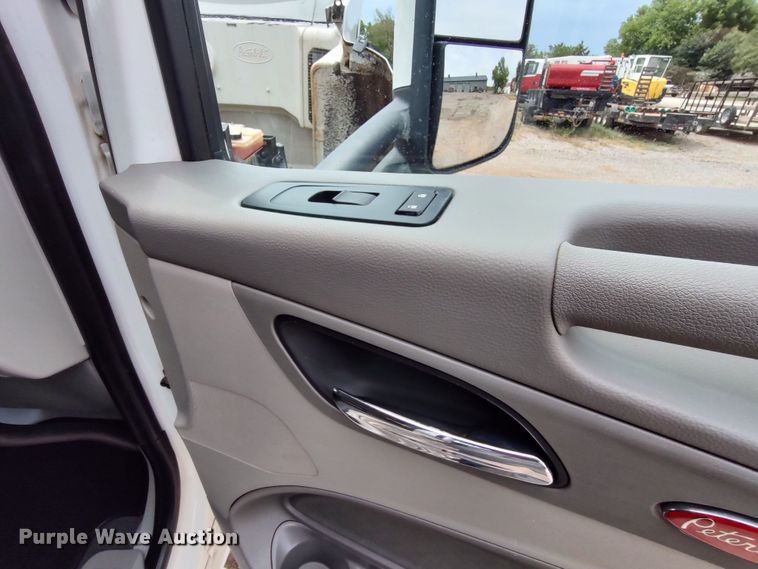 image for item JR9463 2021 Peterbilt 567  dump truck