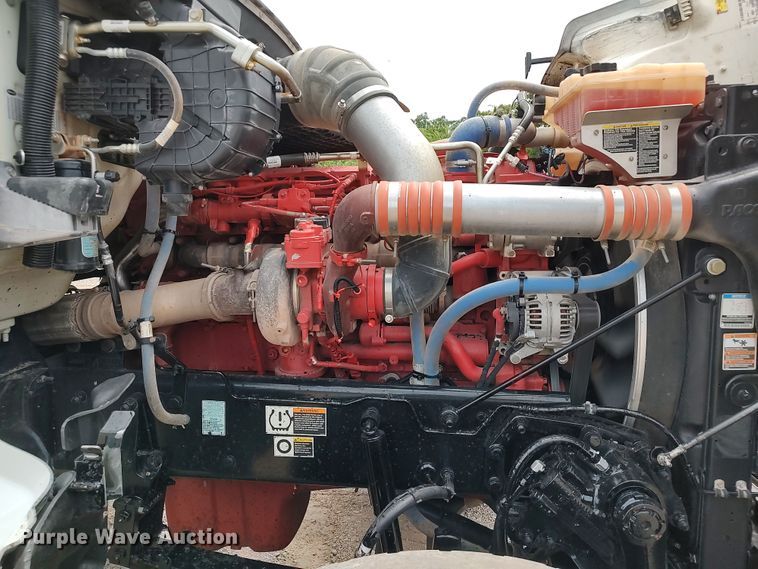 image for item JR9463 2021 Peterbilt 567  dump truck