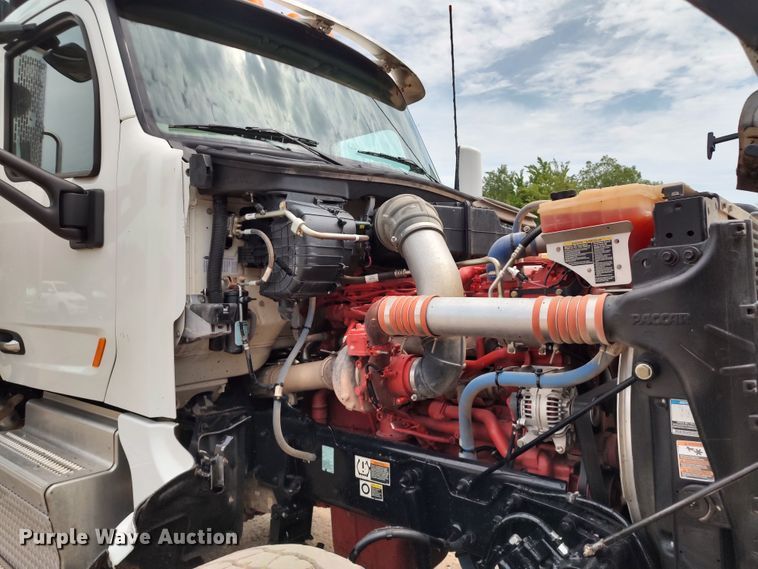 image for item JR9463 2021 Peterbilt 567  dump truck