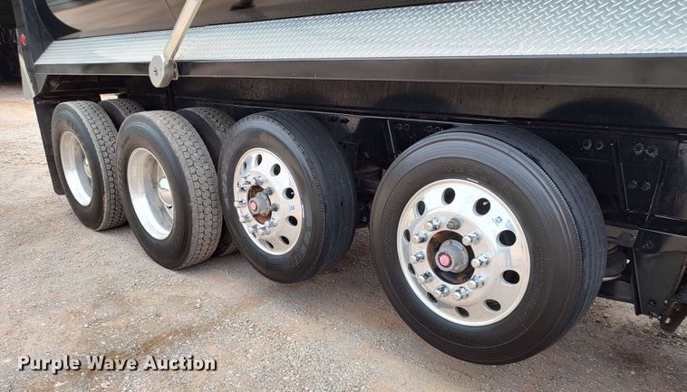 image for item JR9463 2021 Peterbilt 567  dump truck