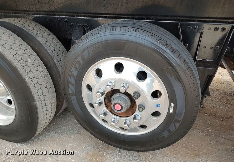 image for item JR9463 2021 Peterbilt 567  dump truck