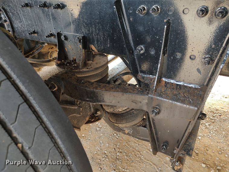 image for item JR9463 2021 Peterbilt 567  dump truck