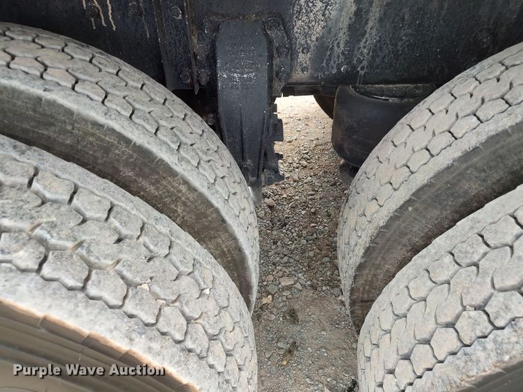 image for item JR9463 2021 Peterbilt 567  dump truck