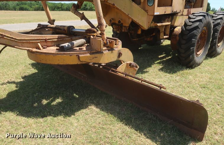 image for item JR9468 1972 Galion T500A  rigid frame motor grader