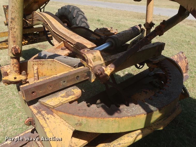 image for item JR9468 1972 Galion T500A  rigid frame motor grader