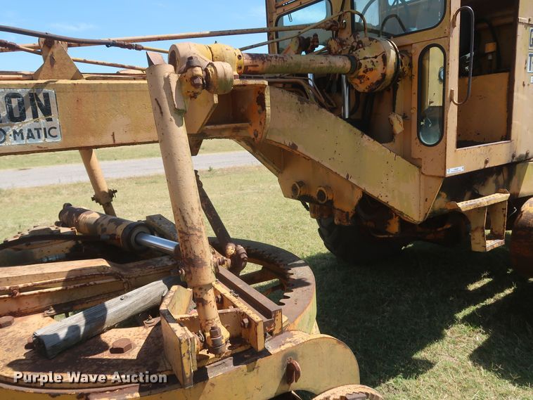 image for item JR9468 1972 Galion T500A  rigid frame motor grader