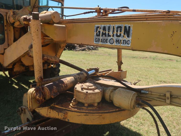 image for item JR9468 1972 Galion T500A  rigid frame motor grader