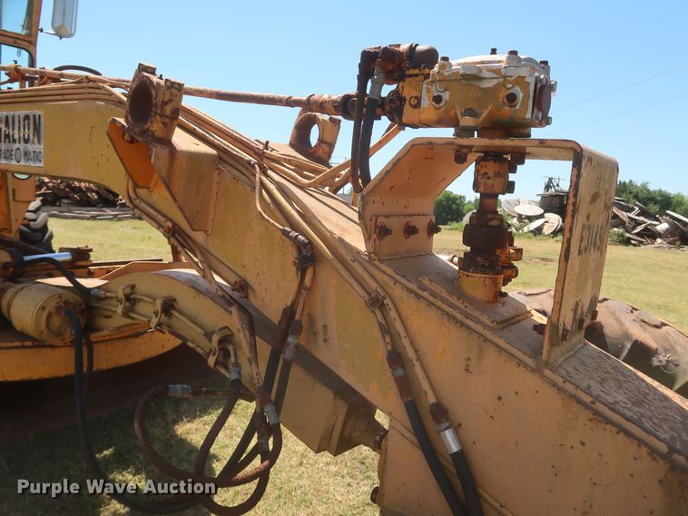 image for item JR9468 1972 Galion T500A  rigid frame motor grader