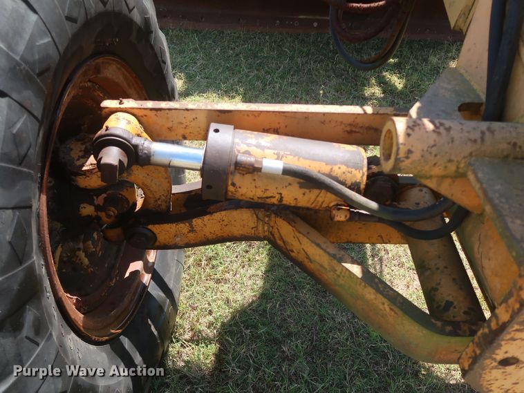 image for item JR9468 1972 Galion T500A  rigid frame motor grader