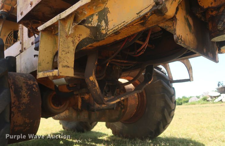 image for item JR9468 1972 Galion T500A  rigid frame motor grader