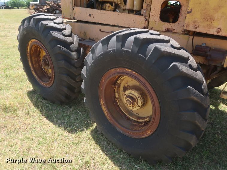 image for item JR9468 1972 Galion T500A  rigid frame motor grader