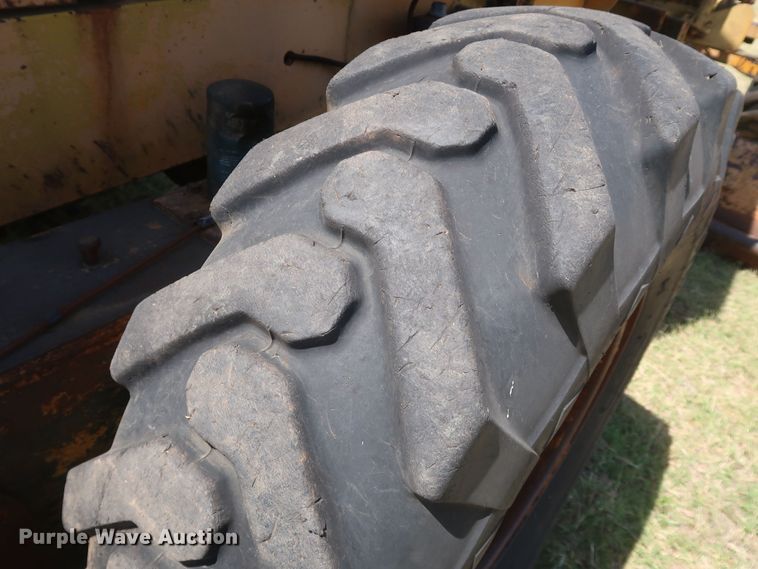 image for item JR9468 1972 Galion T500A  rigid frame motor grader