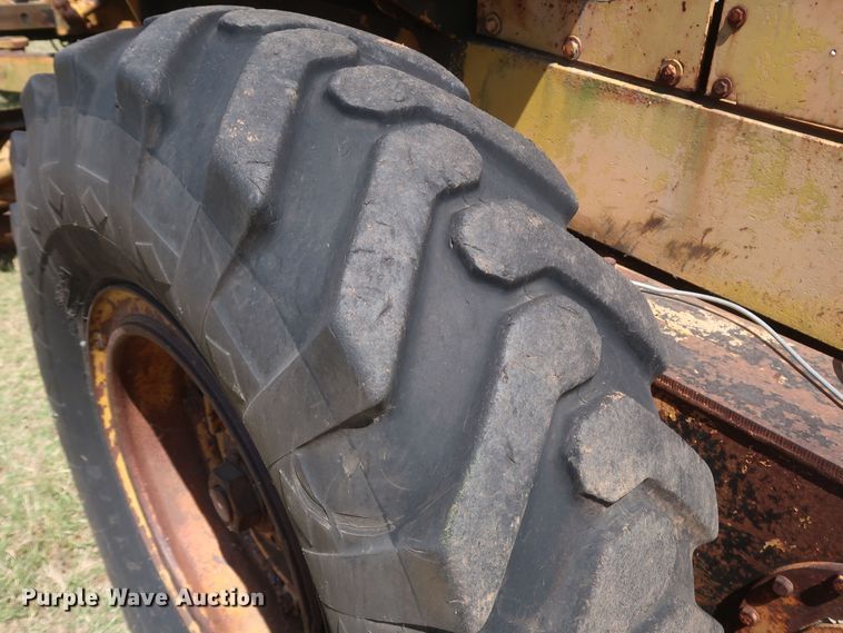 image for item JR9468 1972 Galion T500A  rigid frame motor grader