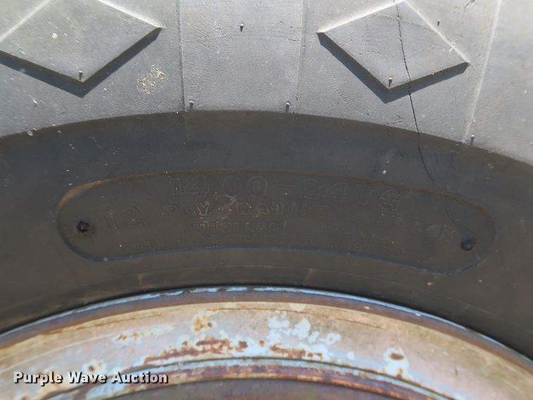 image for item JR9468 1972 Galion T500A  rigid frame motor grader