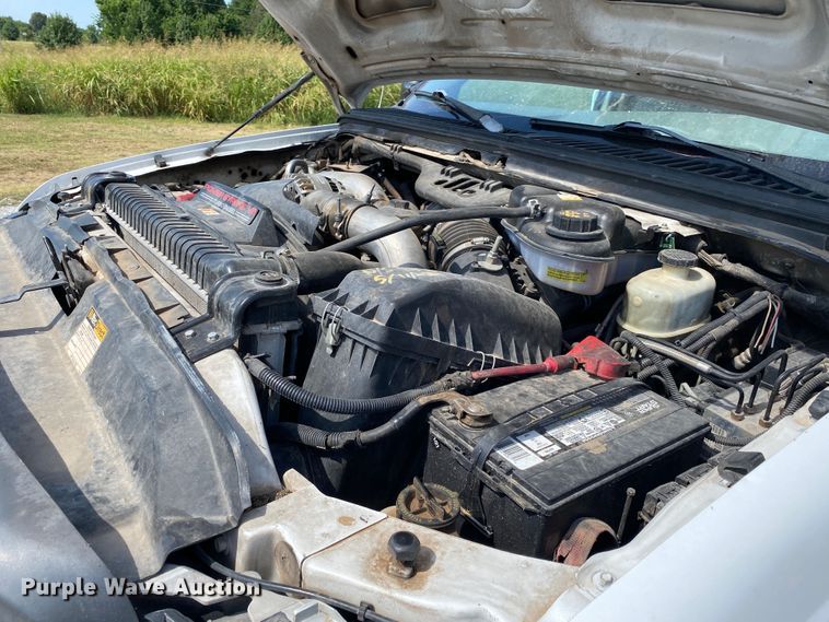 image for item JU9293 2005 Ford F550 Super Duty  bucket truck