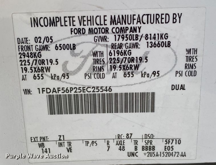 image for item JU9293 2005 Ford F550 Super Duty  bucket truck