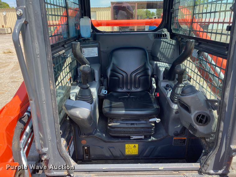 image for item JU9302 2021 Kubota SVL65-2  tracked skid steer loader