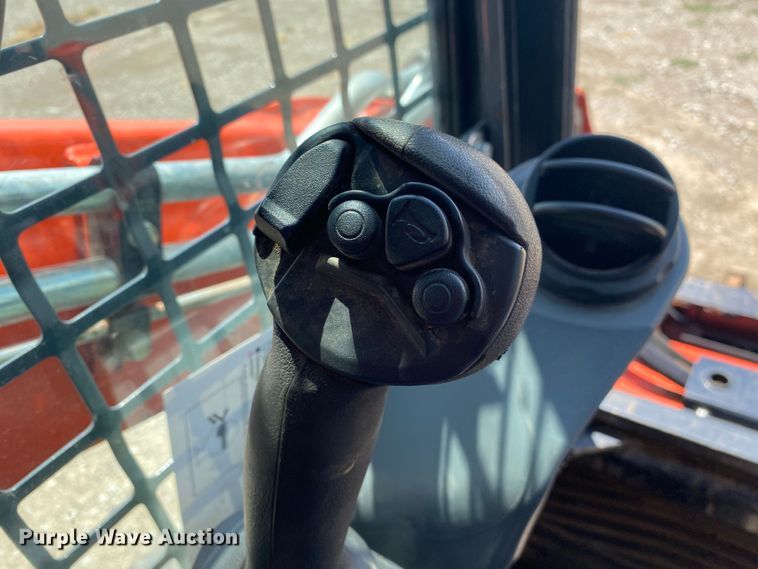 image for item JU9302 2021 Kubota SVL65-2  tracked skid steer loader