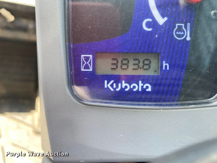 image for item JU9302 2021 Kubota SVL65-2  tracked skid steer loader