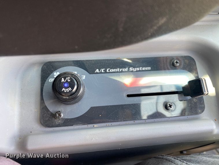 image for item JU9302 2021 Kubota SVL65-2  tracked skid steer loader