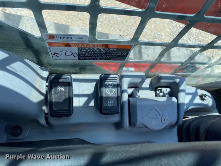 image for item JU9302 2021 Kubota SVL65-2  tracked skid steer loader