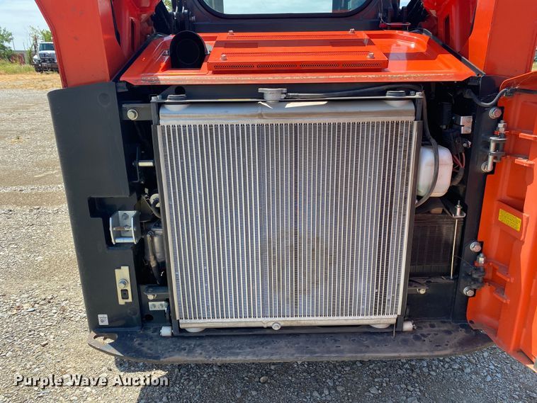 image for item JU9302 2021 Kubota SVL65-2  tracked skid steer loader