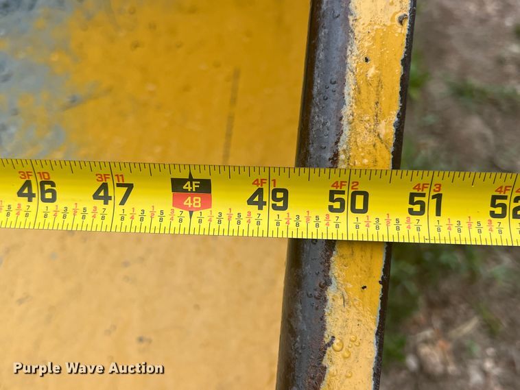 image for item JX9282 1992 Vermeer 1250BC  wood chipper