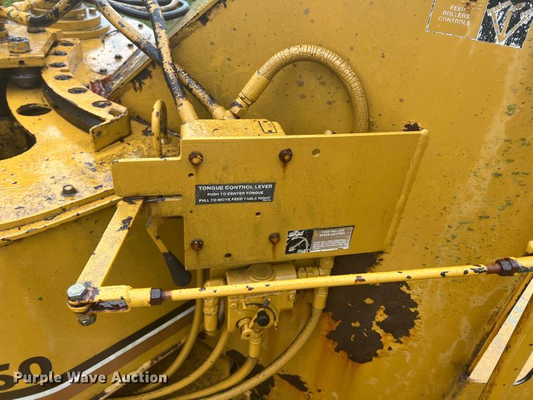 image for item JX9282 1992 Vermeer 1250BC  wood chipper