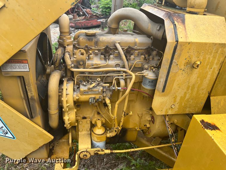 image for item JX9282 1992 Vermeer 1250BC  wood chipper