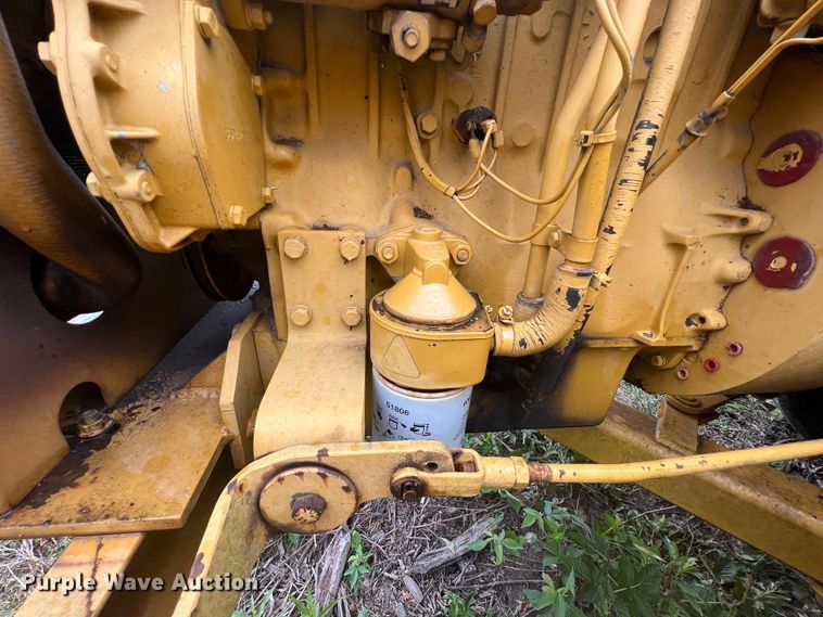 image for item JX9282 1992 Vermeer 1250BC  wood chipper