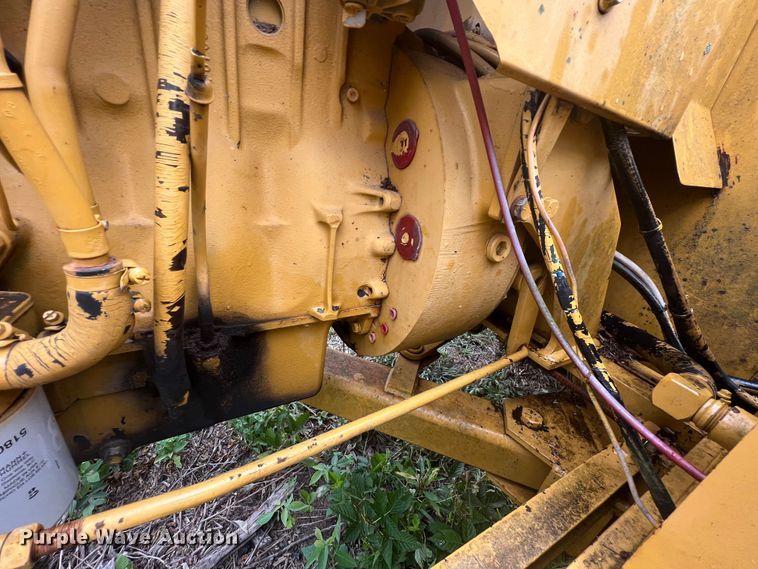 image for item JX9282 1992 Vermeer 1250BC  wood chipper