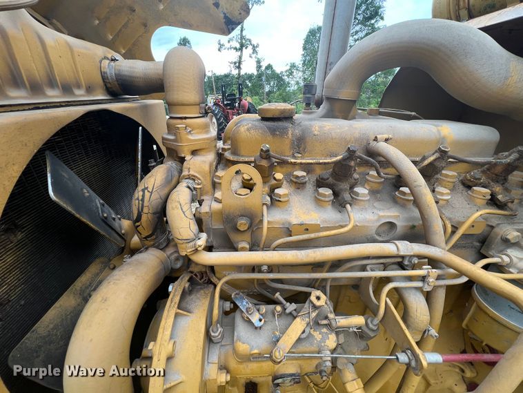 image for item JX9282 1992 Vermeer 1250BC  wood chipper