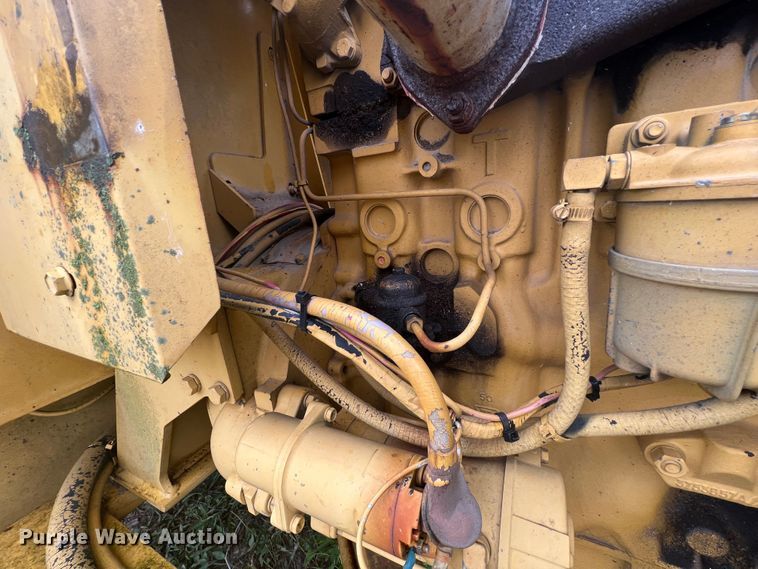 image for item JX9282 1992 Vermeer 1250BC  wood chipper