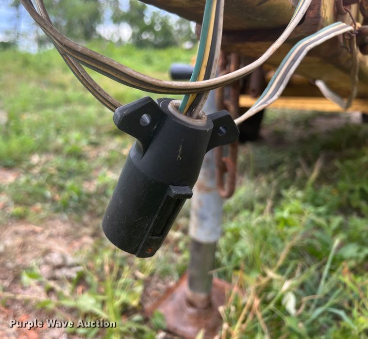 image for item JX9282 1992 Vermeer 1250BC  wood chipper