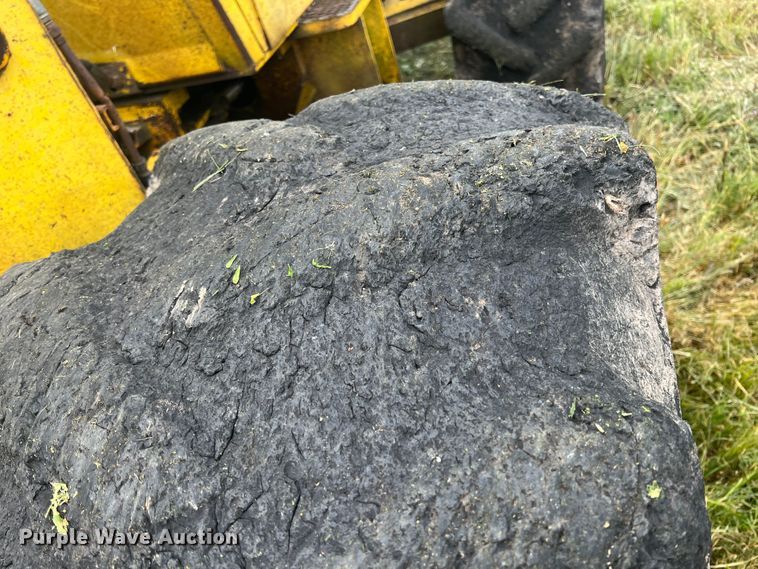 image for item JX9285 Hydro Ax 700  mulcher