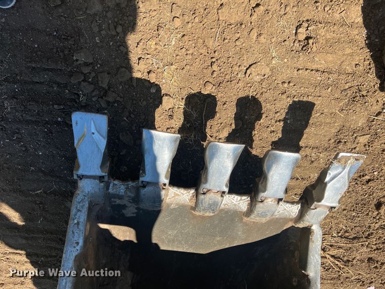 image for item JX9307 2007 Komatsu PC220LC  excavator