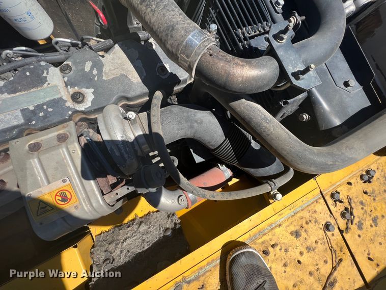 image for item JX9307 2007 Komatsu PC220LC  excavator