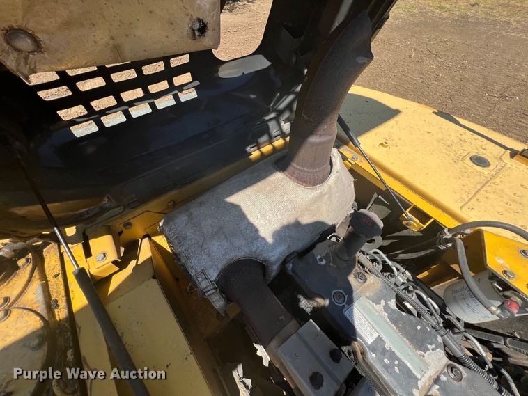 image for item JX9307 2007 Komatsu PC220LC  excavator