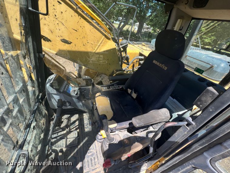 image for item JX9307 2007 Komatsu PC220LC  excavator