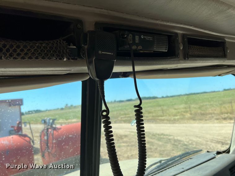 image for item JX9308 2002 International 9400i  water truck