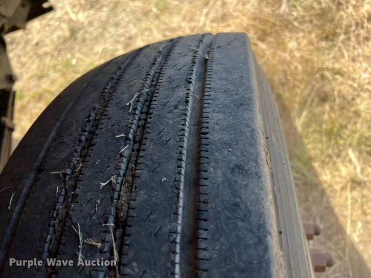 image for item JX9308 2002 International 9400i  water truck